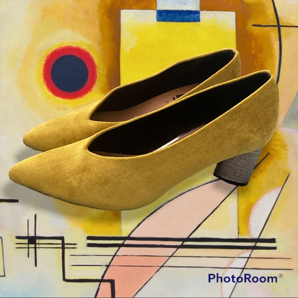 Green Velvet Shoes